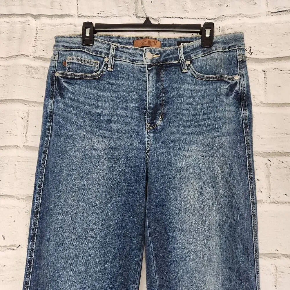Judy Blue Womens Blue Denim Raw Hem Straight Fit Jeans Medium Wash Size 15/32 - Picture 2 of 13